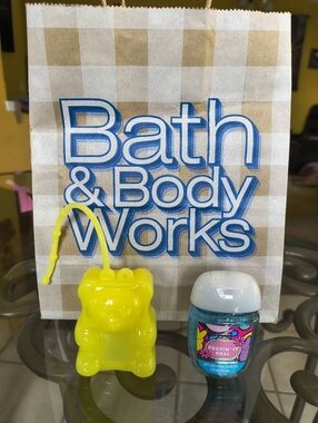 BBW Yellow Gummy Bear Pocketbac Holder & Hand Sanitizer
